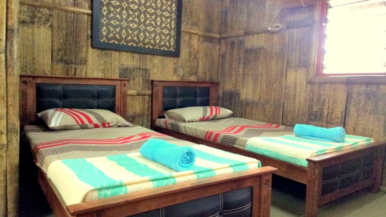 Borneo Tribal Village Lodge Kampong Addis