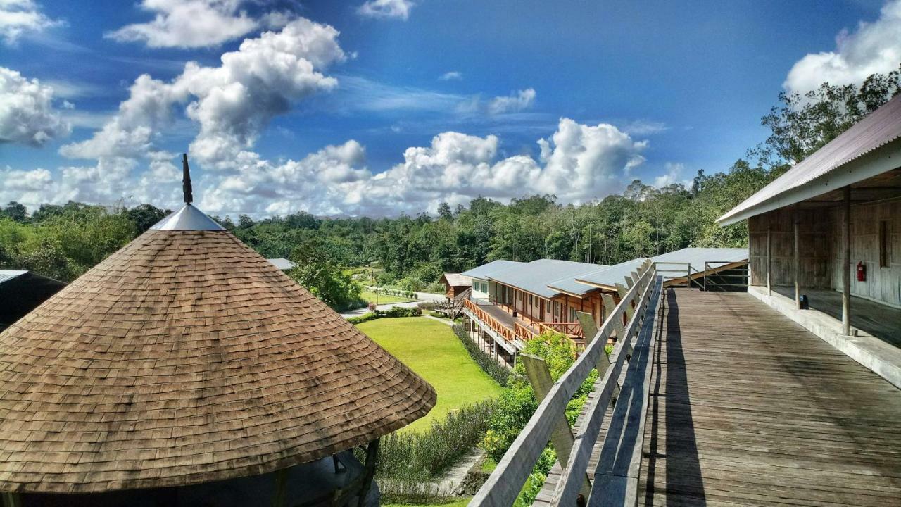 Borneo Tribal Village Lodge